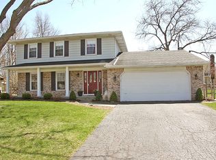 877 Oak Knoll Dr, Perrysburg, OH 43551