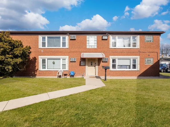 4423 Eberly Ave, Brookfield, IL 60513