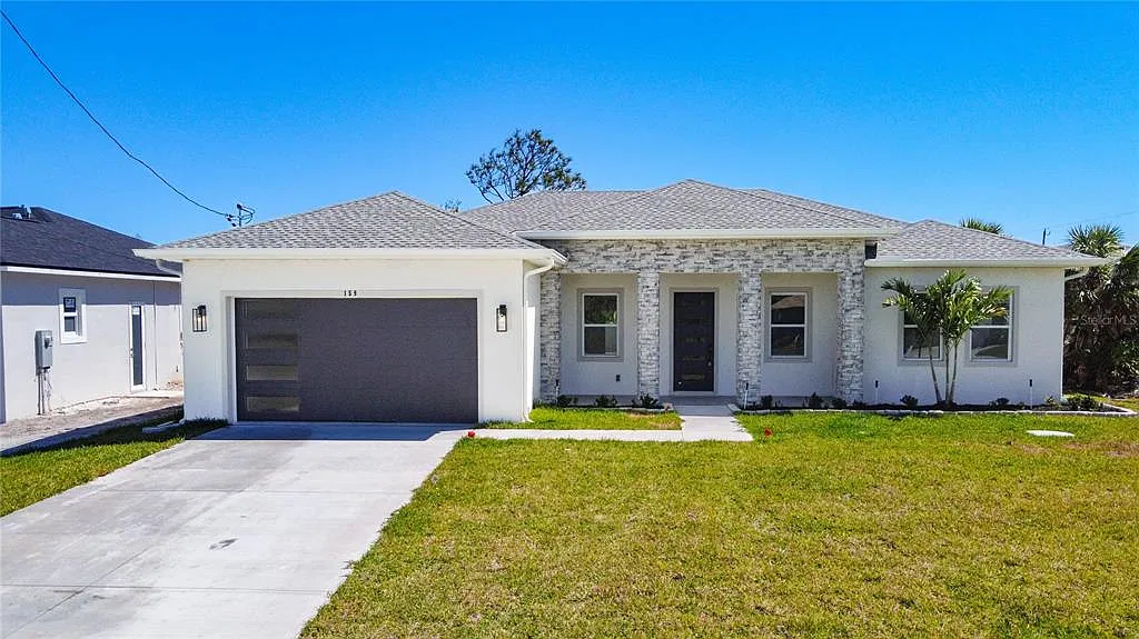 5 bed, 2.5 bath, 2580 sqft, $3,100 — Photo 1