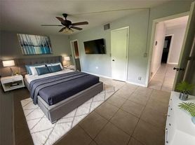 3720-3726 NW 115th Way