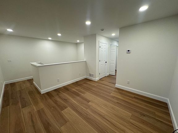5th image of 9A York Road