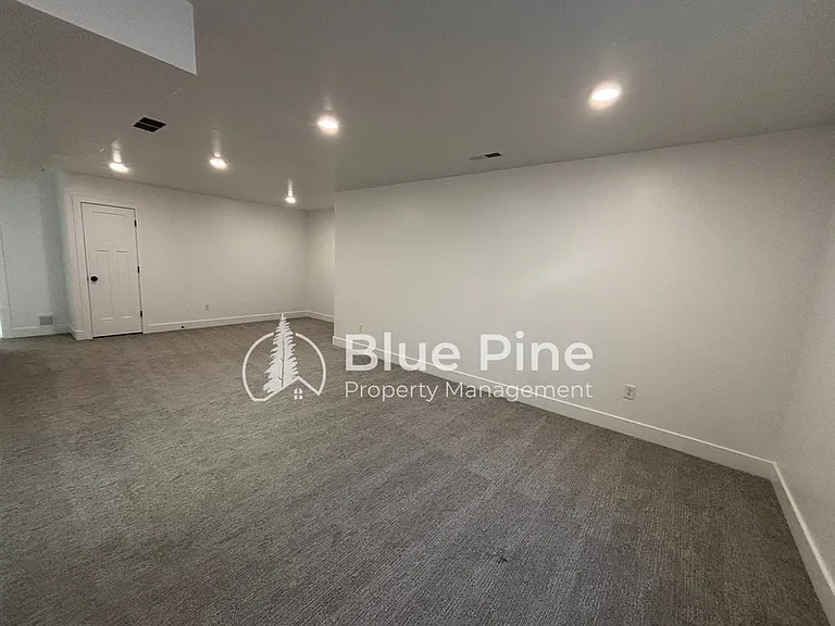 4403 E Hatch Hollow Ln — Photo 18