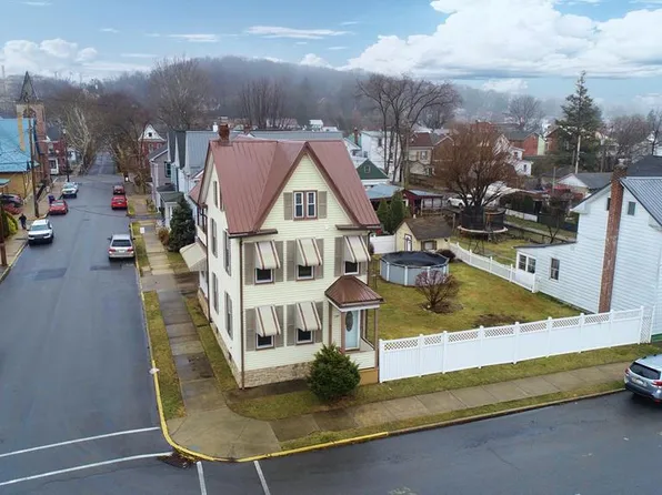 1135 Washington St, Huntingdon, PA 16652