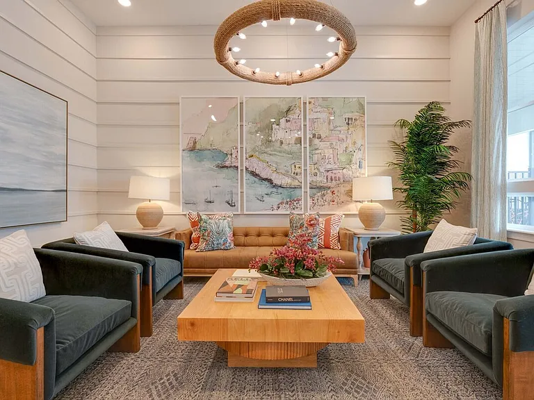 Building's Lounge
