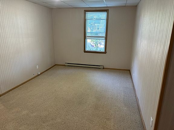 5th image of 520 Park St