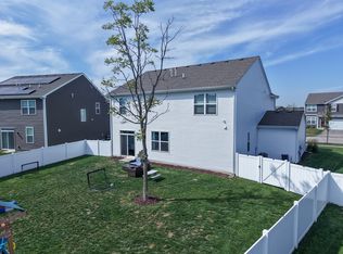 2020 Magnolia Ln, Wonder Lake, IL 60097