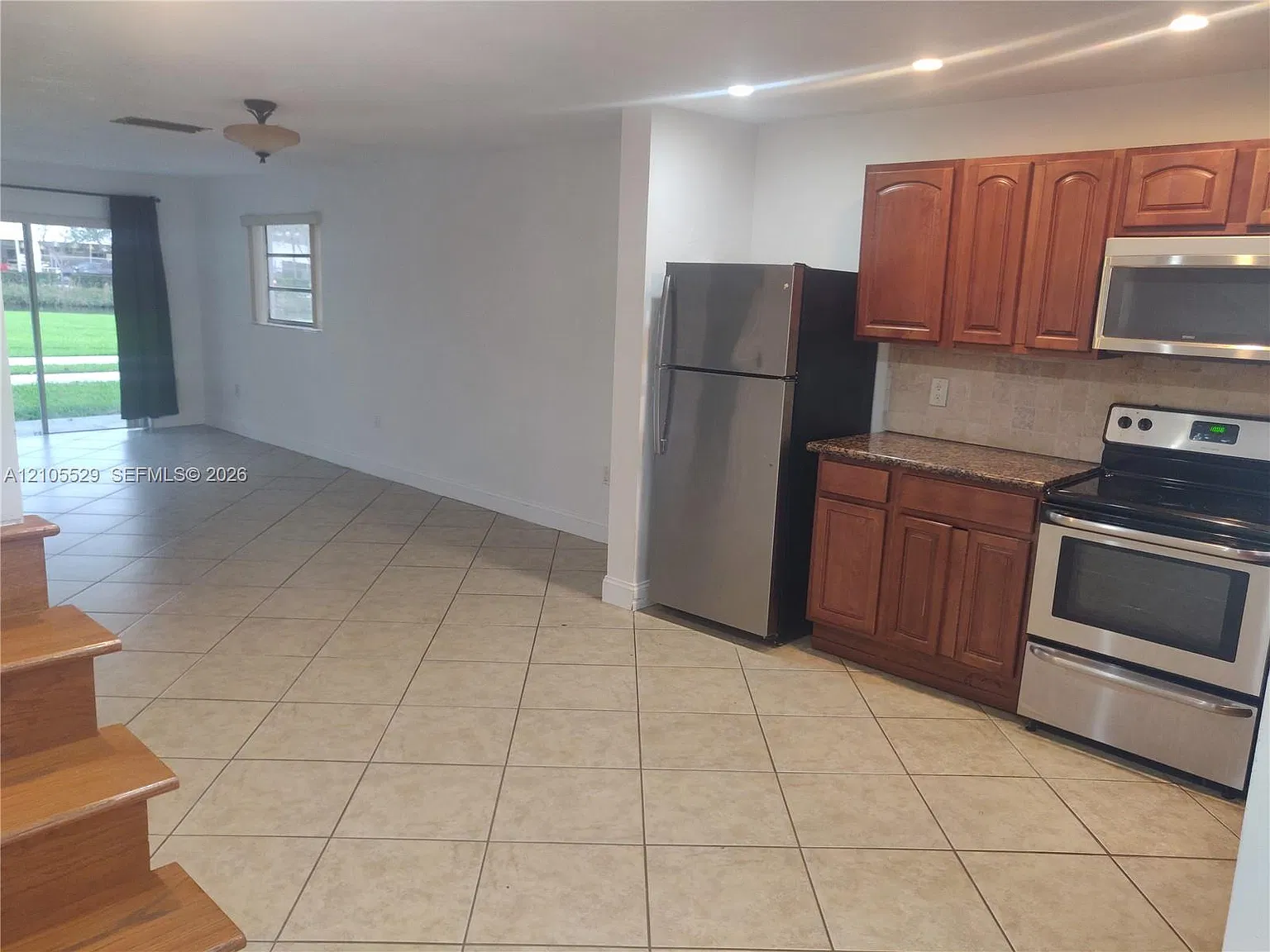 Village At Dadeland Condo — Photo 2