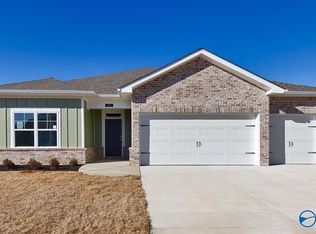 106 Legend Dr, Meridianville, AL 35759