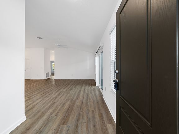 4th image of 4323 Arch Way