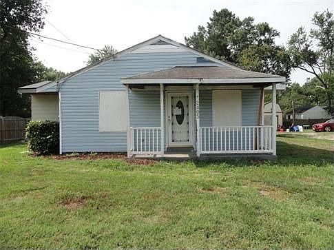 2nd image of 2405 Sunset Dr