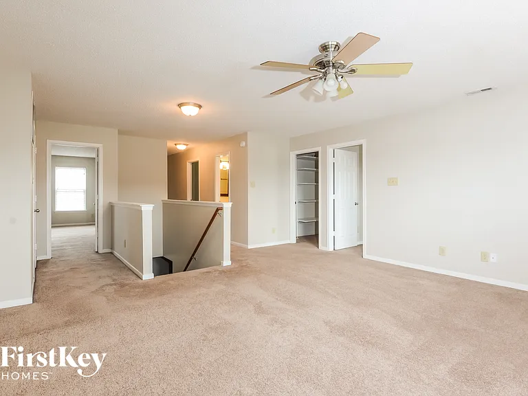 10735 Cyrus Dr — Photo 11