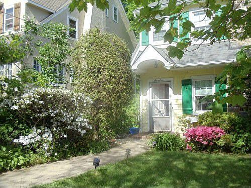 2nd image of 17 Hudson Ave
