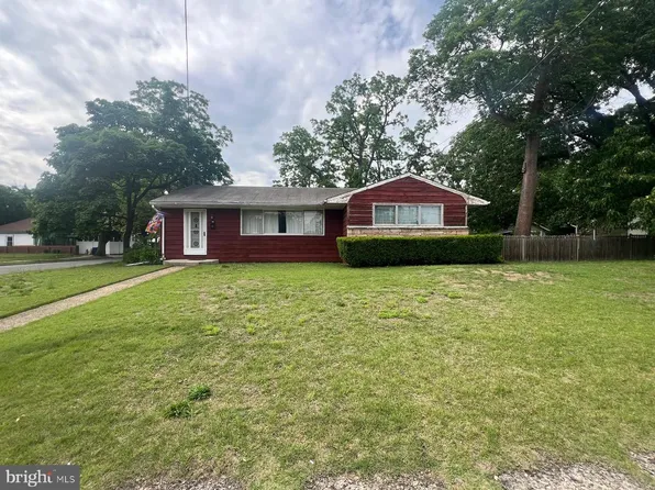 39 Lejune Rd, Cinnaminson, NJ 08077