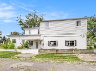 4330 Genoa Dr, Luna Pier, MI