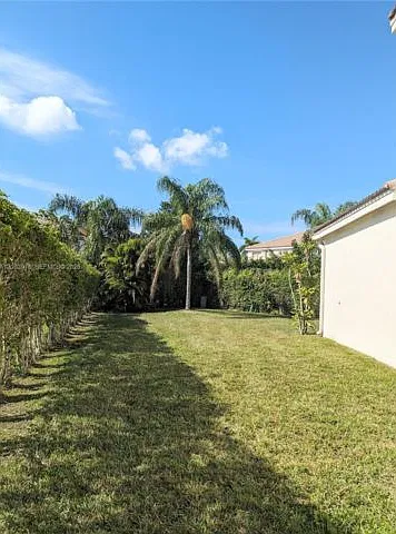 4 bed, 2.5 bath, $4,790 — Photo 3