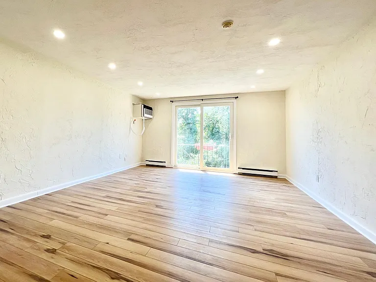 202 Swanson Rd #524 — Photo 5