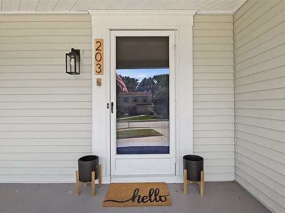 4th image of 203 Lochinver Dr