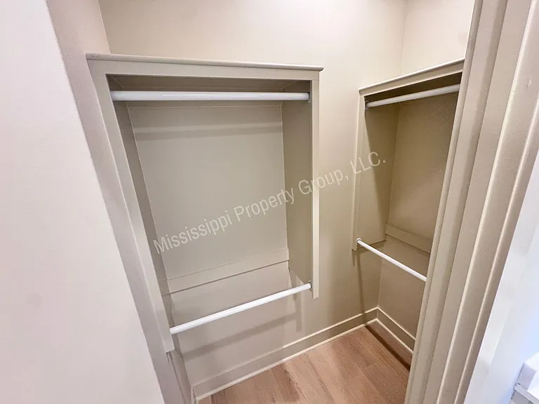 3423 Southern Way — Photo 10