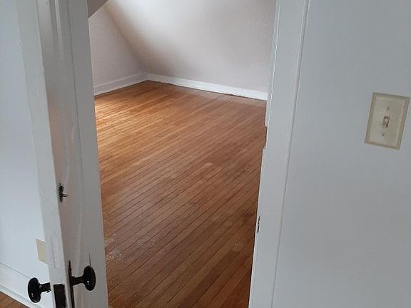 2nd image of 209 N West St #1