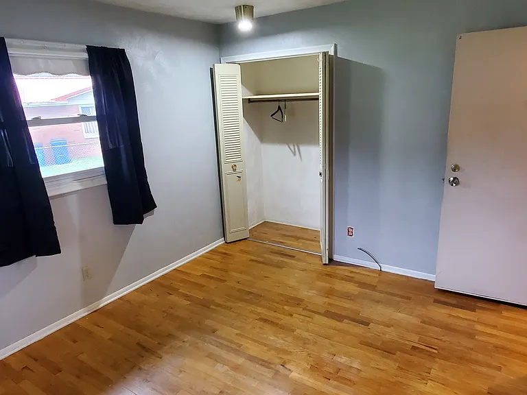 2723 Texel Dr — Photo 3