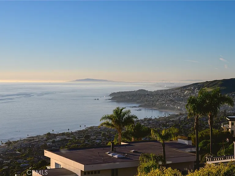 883 Katella St — Photo 12