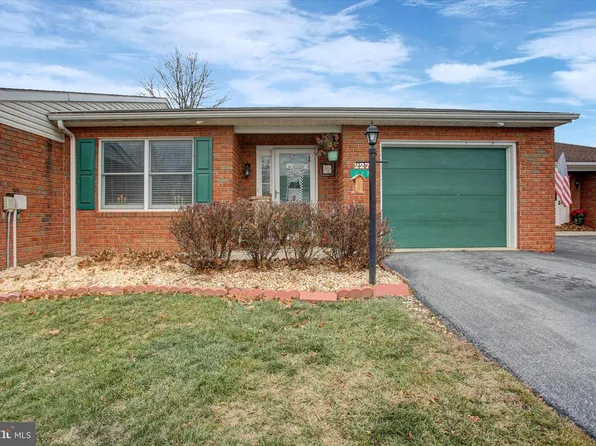 227 Minnich Rd, Chambersburg, PA 17201