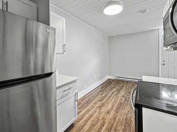 4th image of 116 N Union St #14B