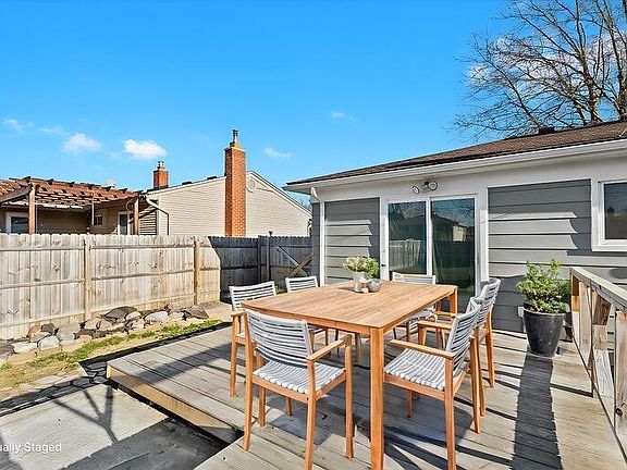 4th image of 31722 Lafler Dr