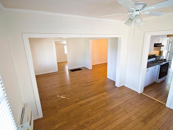 3rd image of 841 E Citrus Ave