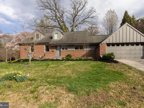 8862 Norwood Ave, Philadelphia, PA 19118