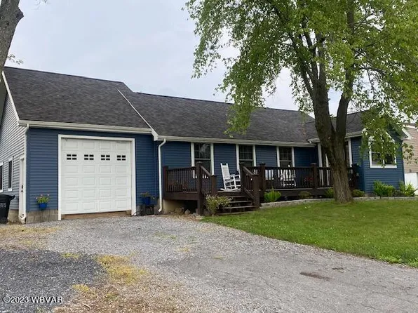 108 Lafayette St, Jersey Shore, PA 17740