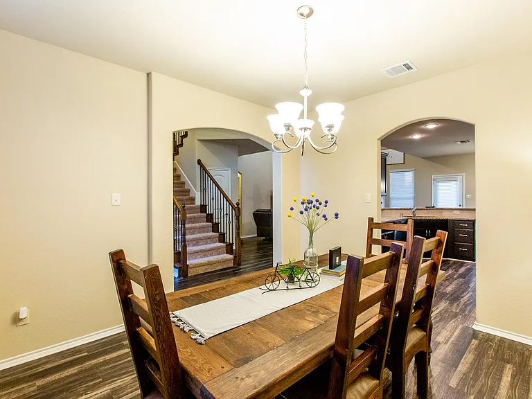 1324 Red River Dr — Photo 17