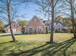 3801 Rooster Ridge Ln, Defiance, MO 63341