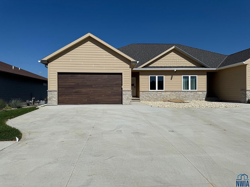 1st image of 4564 Badger Ct