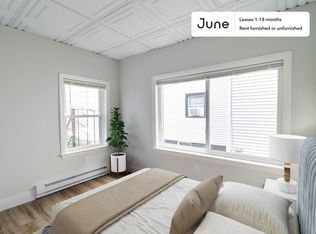 102 Cross St APT 1F, Somerville, MA 02145