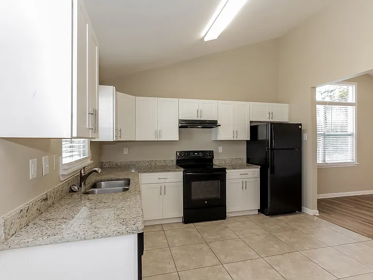 5401 Venado St — Photo 7