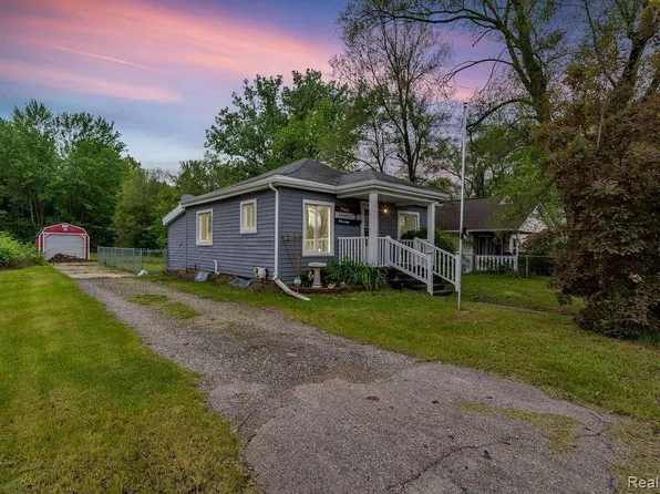 245 W State St, Montrose, MI 48457