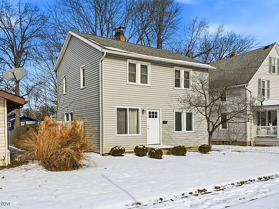 2nd image of 413 Grove Ave
