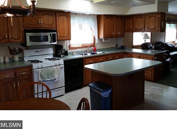 5th image of 66243 362nd St