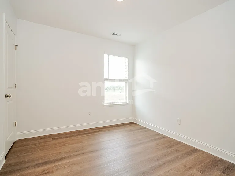 9032 Lucy Dr — Photo 14