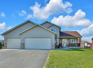 11161 14th St NE, Hanover, MN 55341
