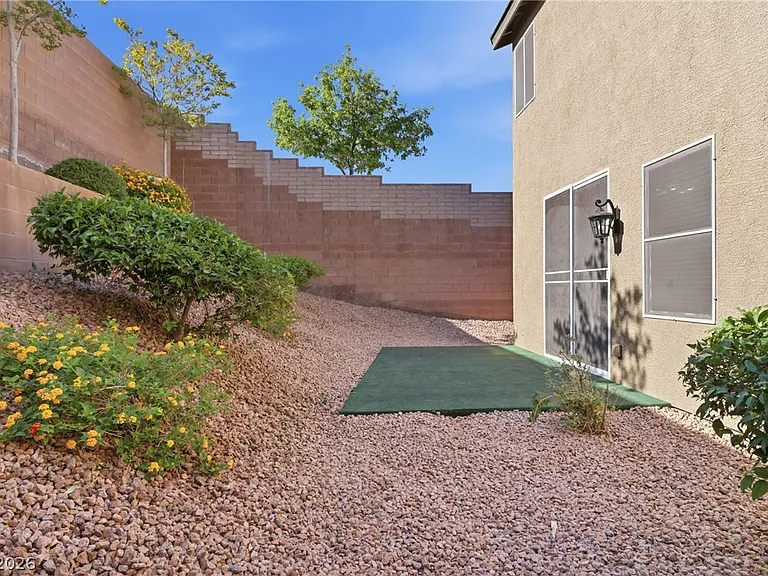 7373 Puddle Duck St — Photo 35