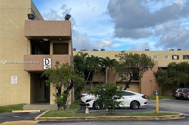 1st image of 40 NW 87th Ave APT D212