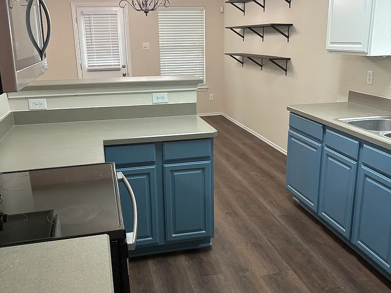 4517 Fox Sedge Ln — Photo 7