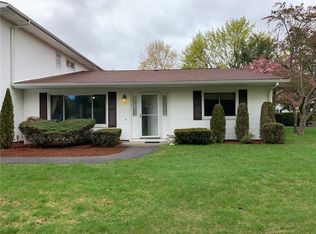 92 Fox Ridge Cres, Warwick, RI 02886