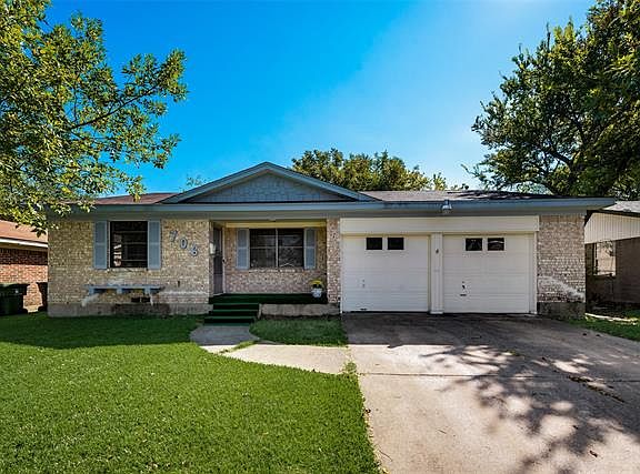 2nd image of 706 Dawn Dr