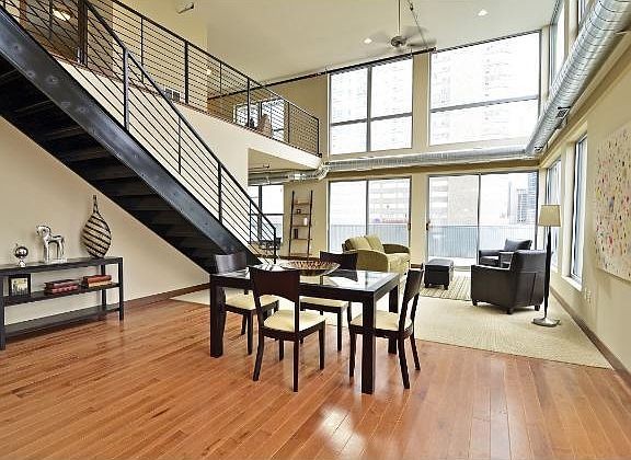 3rd image of 521 7th St Unit 707