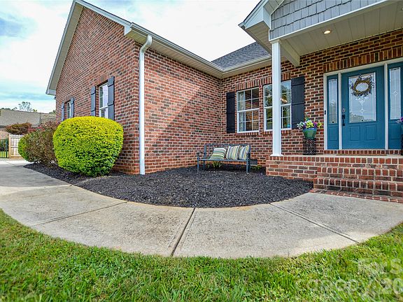 5th image of 2330 Fay Jones Rd #4