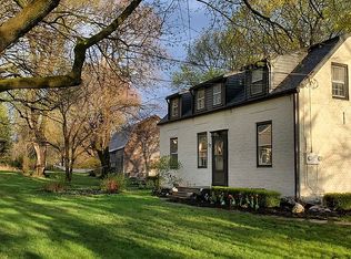 27 Jordan Rd, Troy, NY 12180