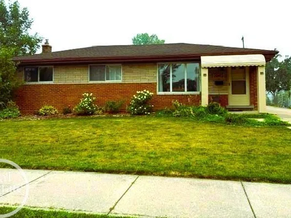 20413 Shores St, Saint Clair Shores, MI 48080